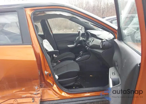 2018 Nissan Kicks Sv from USA, damaged, VIN 3N1CP5CU7JL518568